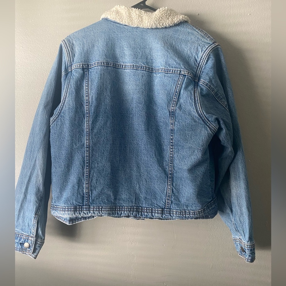 Universal Thread Blue Jean Jacket - Picture 5 of 10